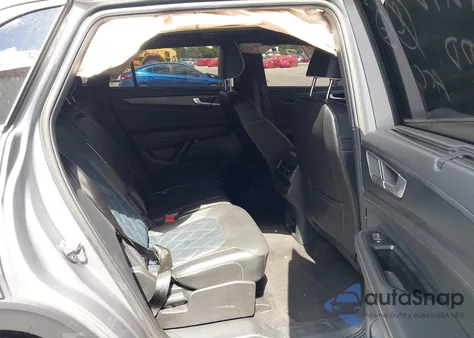 2024 Volkswagen Atlas Cross Sport 2.0T Sel Premium R-Line z USA, uszkodzony, nr VIN 1V2FE2CA4RC250119